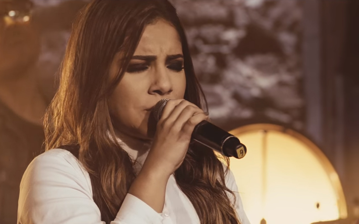 Gabriela Rocha Lan A Lugar Secreto E Fica Em No Youtube Uau Gospel