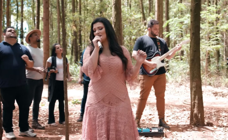 Raquel Santiago lança “Seja bem-vindo” seu primeiro single