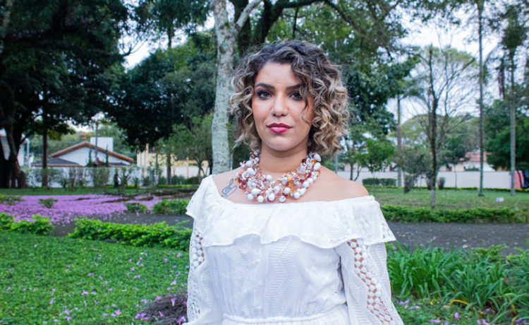 Erika Priscilla lança single com mensagem de esperança e combate ao suicídio