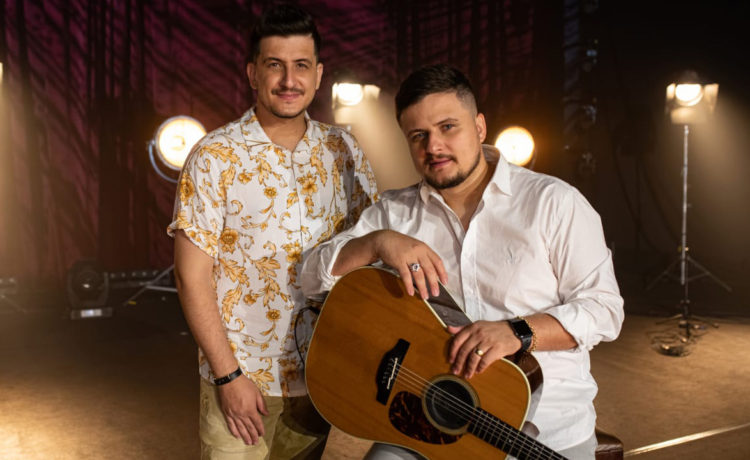 André e Felipe gravam projeto com um estilo mais pop congregacional