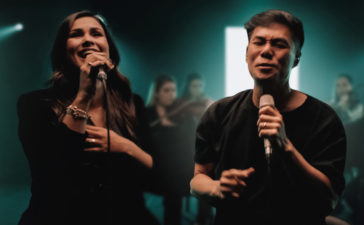 Bruna Olly convida Juliano Son para um medley comovente